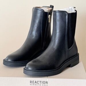 Reaction Kenneth Cole Women’s Anabelle Chelsea Boot-Black
